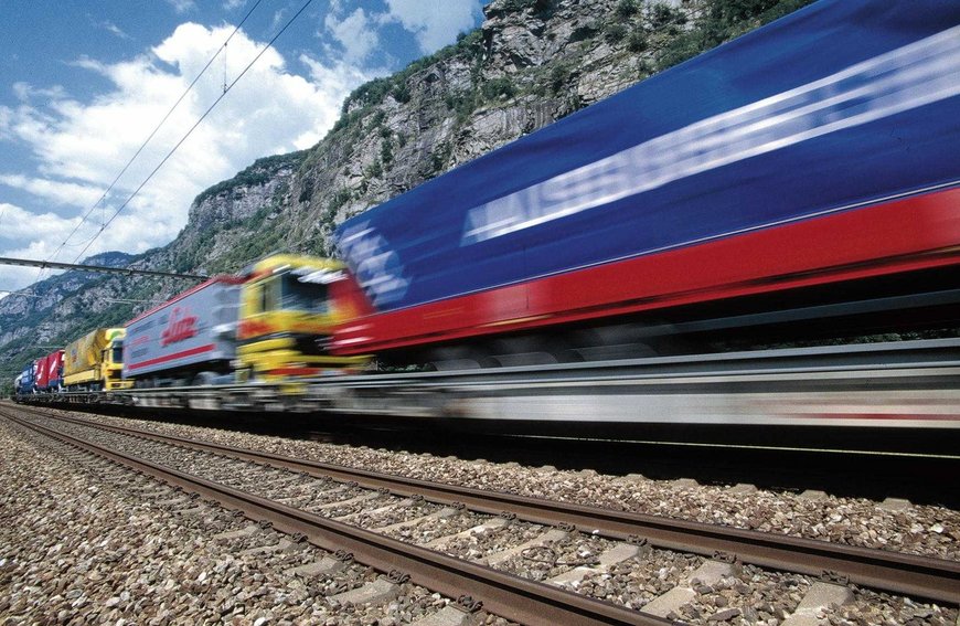 Sauver la planète: La Suisse, championne des autoroutes ferroviaires